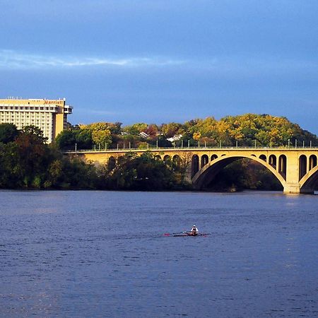 Hotel Key Bridge Marriott Arlington Esterno foto