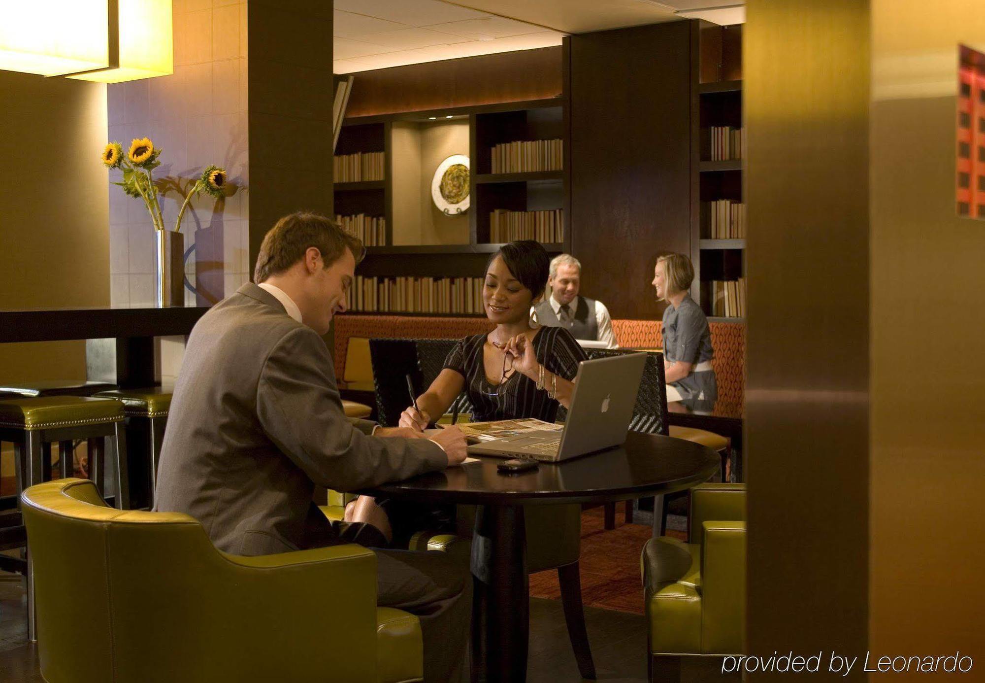 Hotel Key Bridge Marriott Arlington Esterno foto